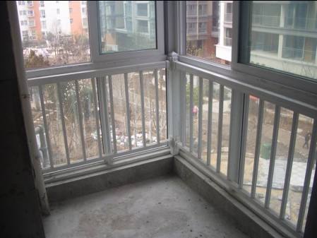 定制不銹鋼護(hù)欄